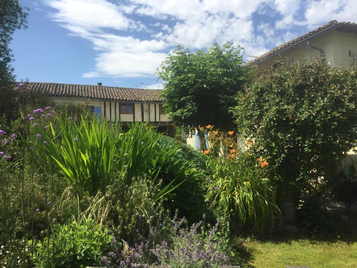 Michouat Chambre D'Hotes Vidou Exterior foto